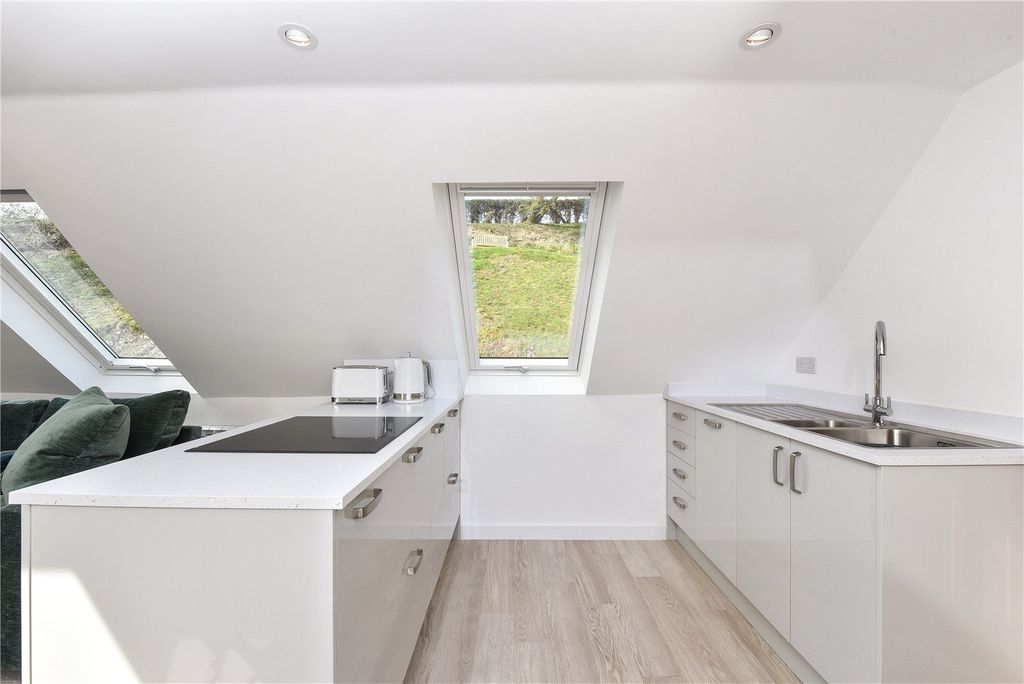 Property photo 3 of 10 Picture No. 03