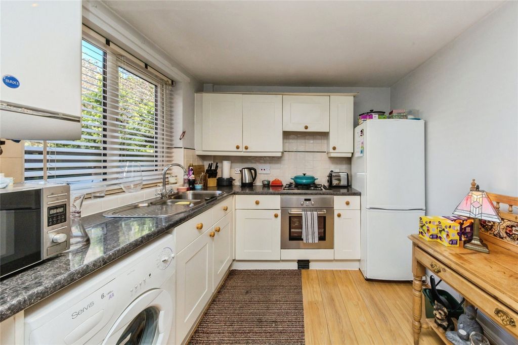 Property photo 3 of 12 Picture No. 12