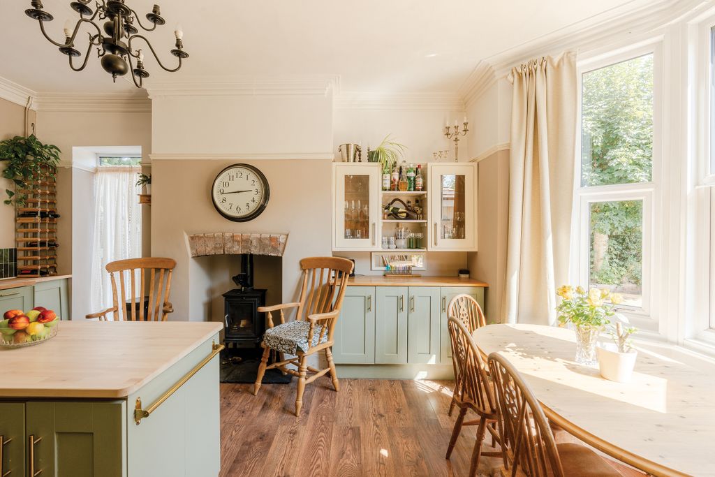 Property photo 3 of 25 3