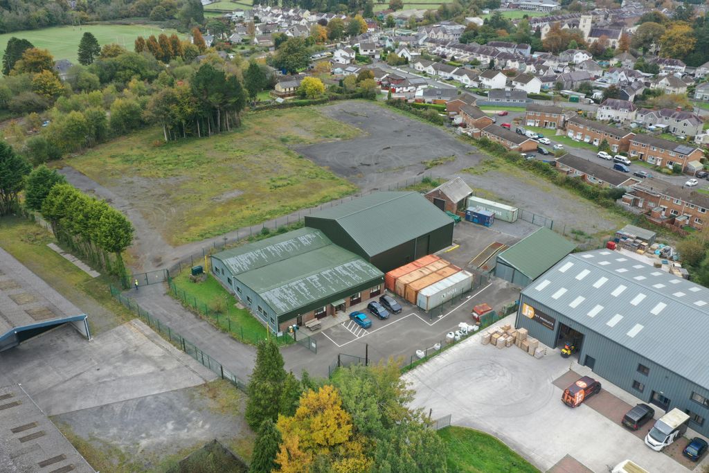 Property photo 2 of 5 Ll055.Jpg