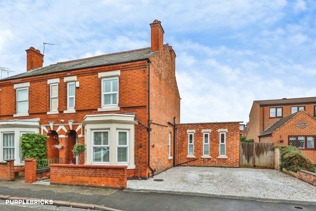 Property photo 1 of 46