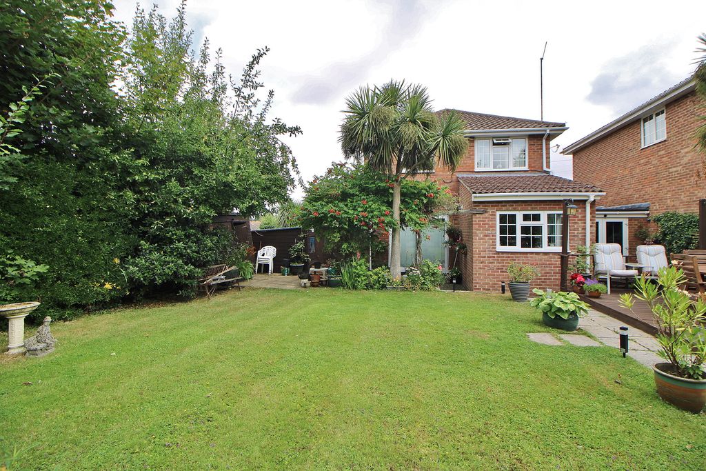 Property photo 3 of 27