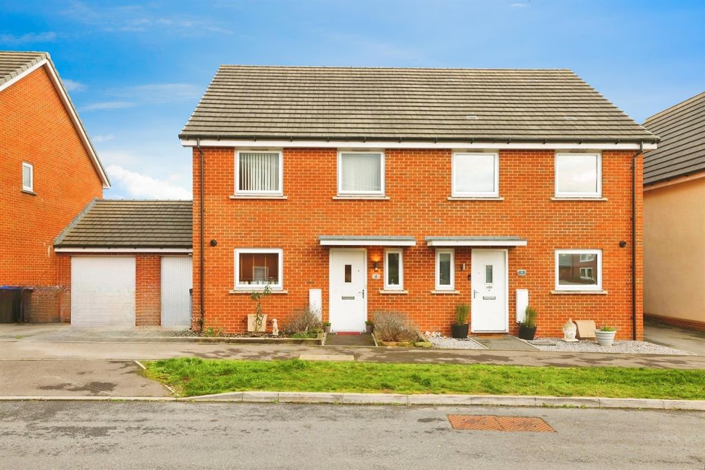 Property photo 1 of 15