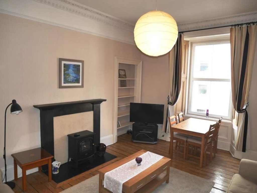 Property photo 2 of 6 Sitting Room