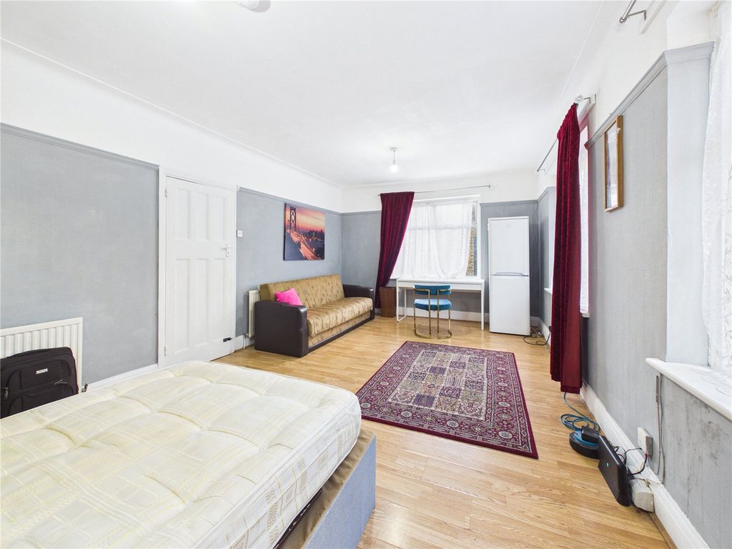 Property photo 1 of 4 Picture No. 06