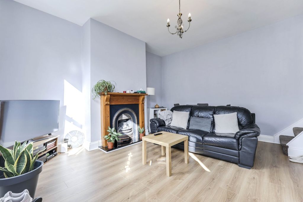 Property photo 2 of 10 Picture No. 03