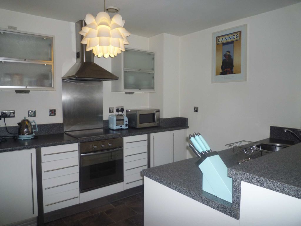 Property photo 3 of 9 Image 3