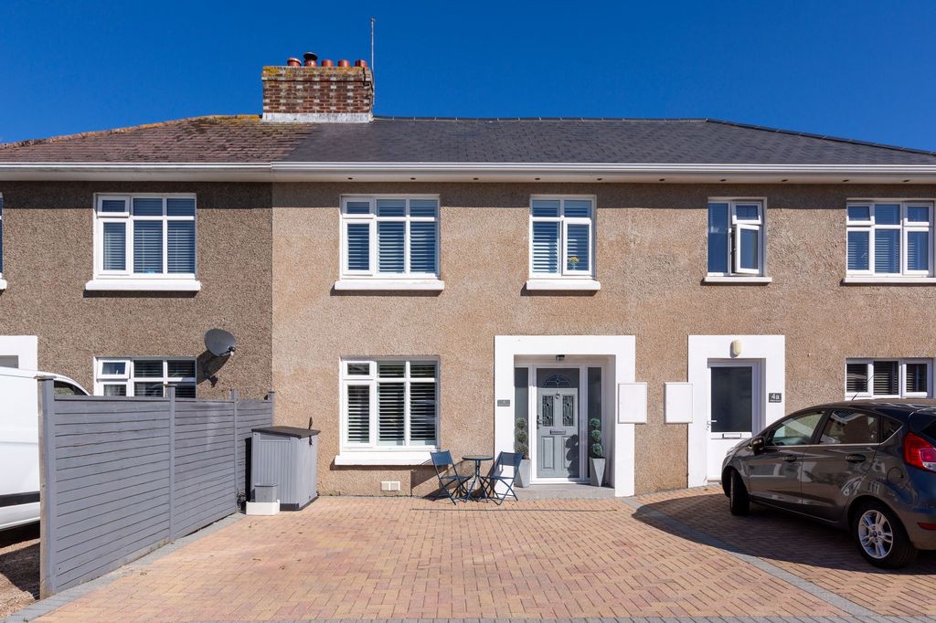 Property photo 1 of 22