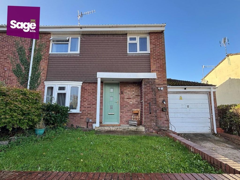Property photo 1 of 24 Front Brynglas.Jpg