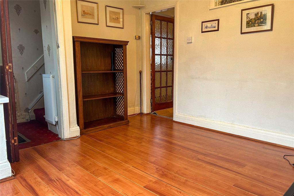 Property photo 2 of 14 Living Room