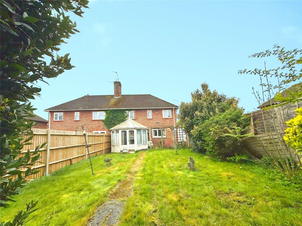 Property photo 2 of 9 Picture No. 11