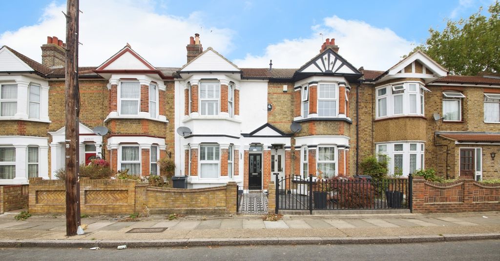 Property photo 1 of 17 Photo