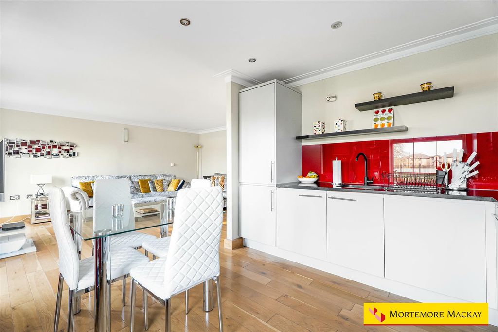 Additional image 8 of 2 bed flat for saleVillage Road, Enfield EN1