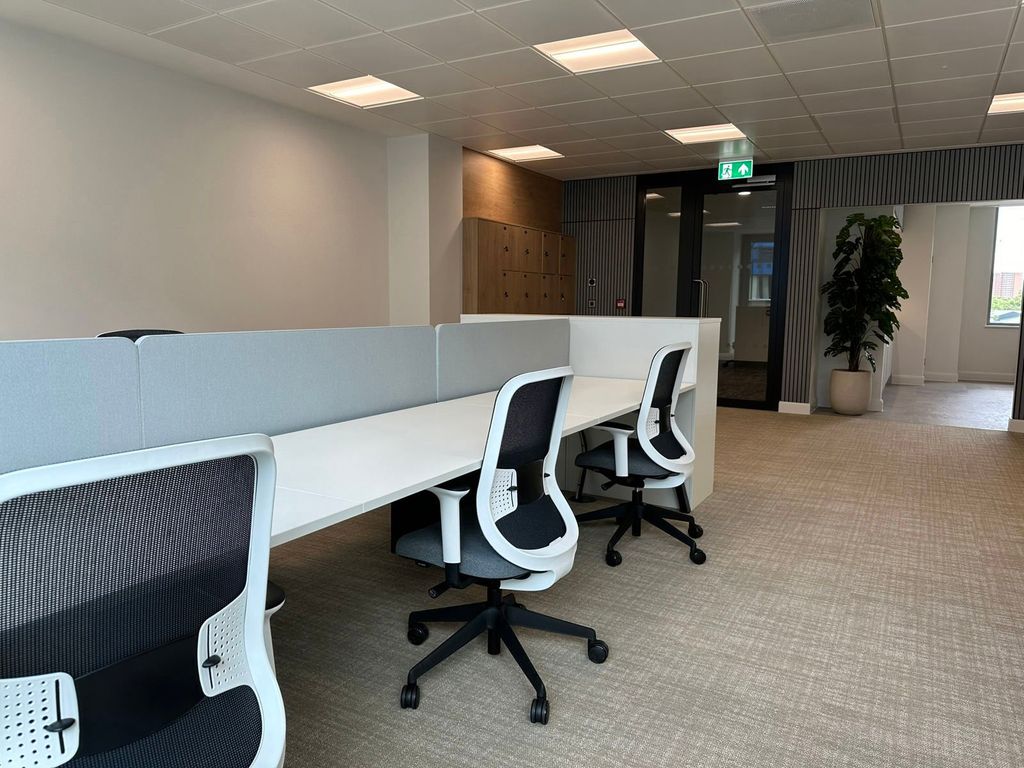 Property photo 3 of 11