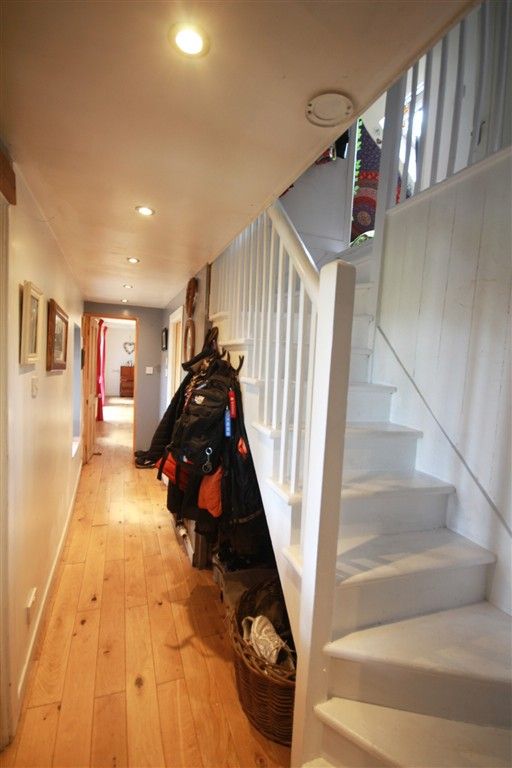 Property photo 2 of 31
