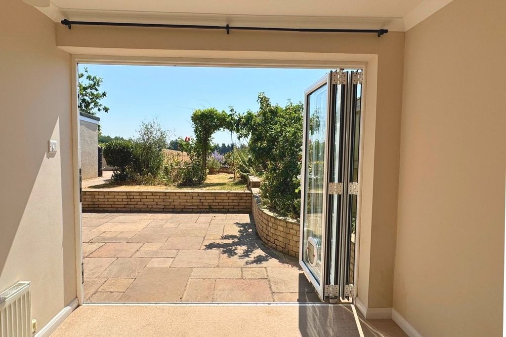 Property photo 3 of 16 Dining To Garden