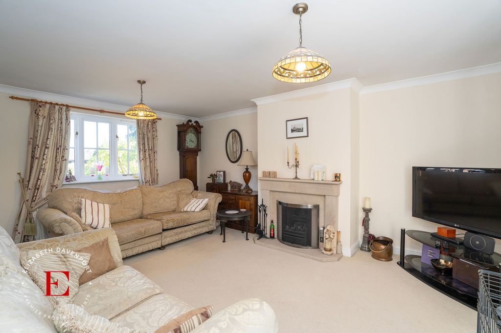 Property photo 2 of 19
