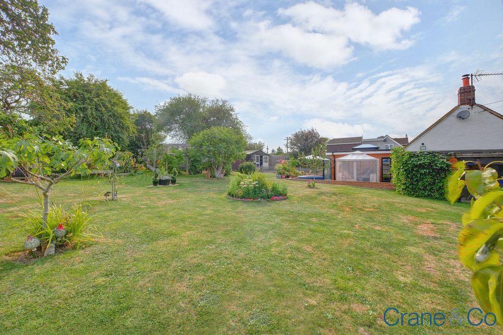 Property photo 3 of 33