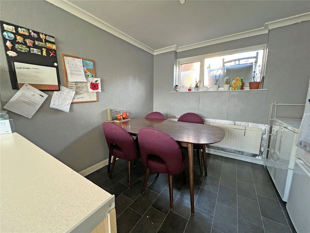 Property photo 3 of 9 Picture No. 08