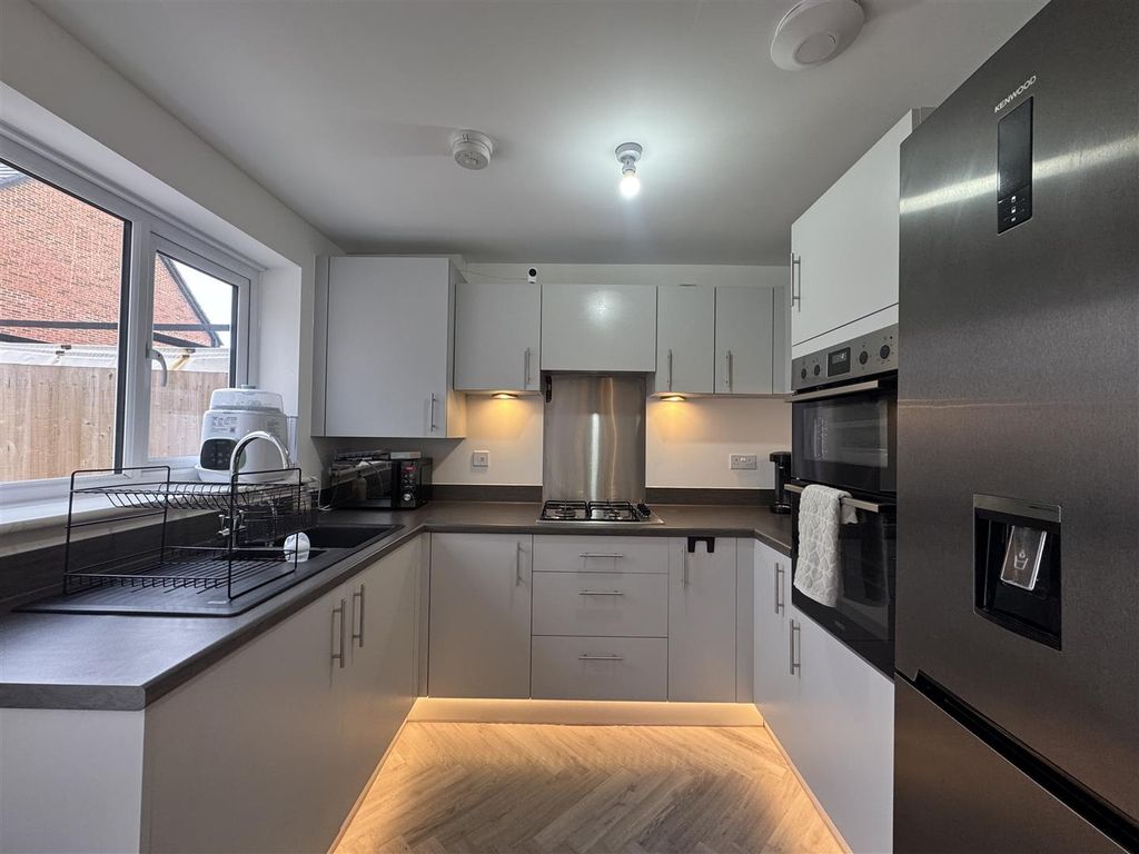 Property photo 3 of 17 Img_1444.Jpeg