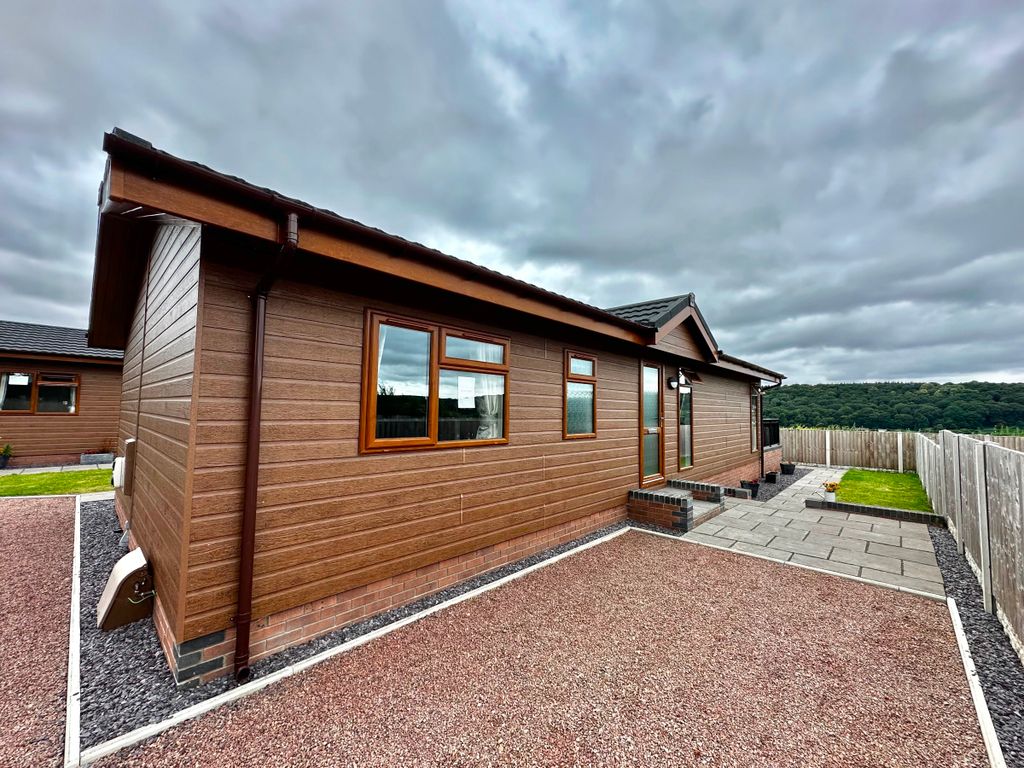 Property photo 1 of 31