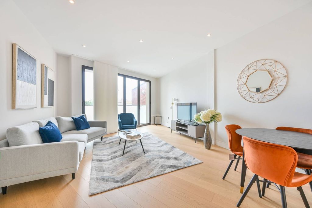 Property photo 2 of 16