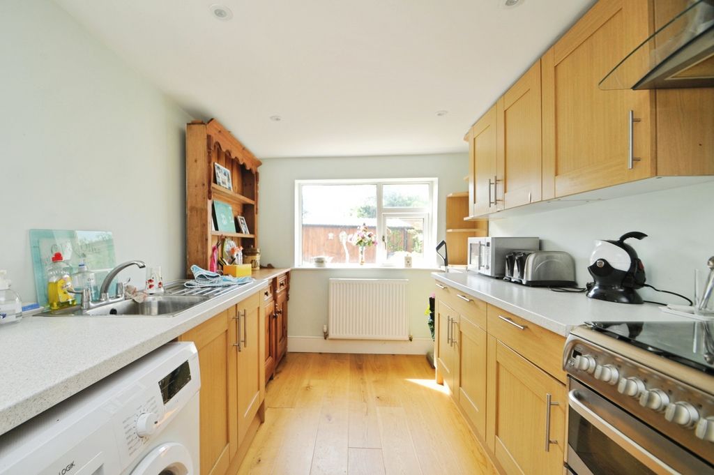 Property photo 3 of 17 Photo
