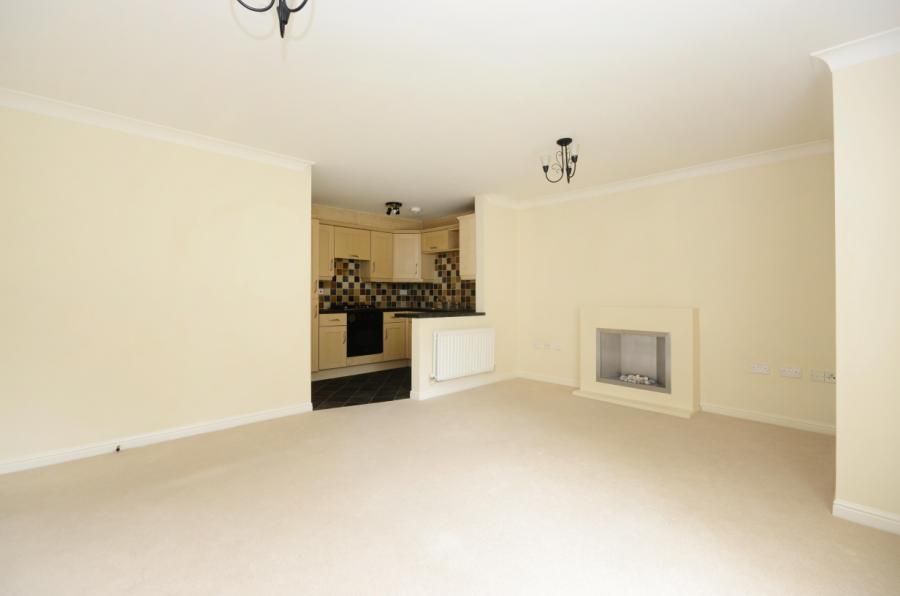 Property photo 3 of 11