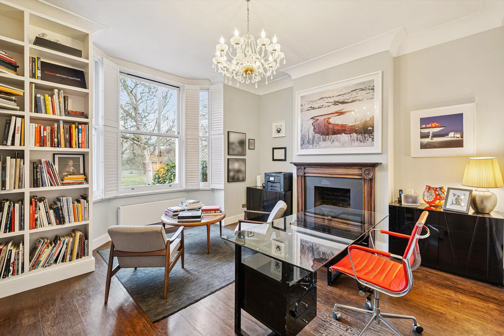 Property photo 2 of 23 Image