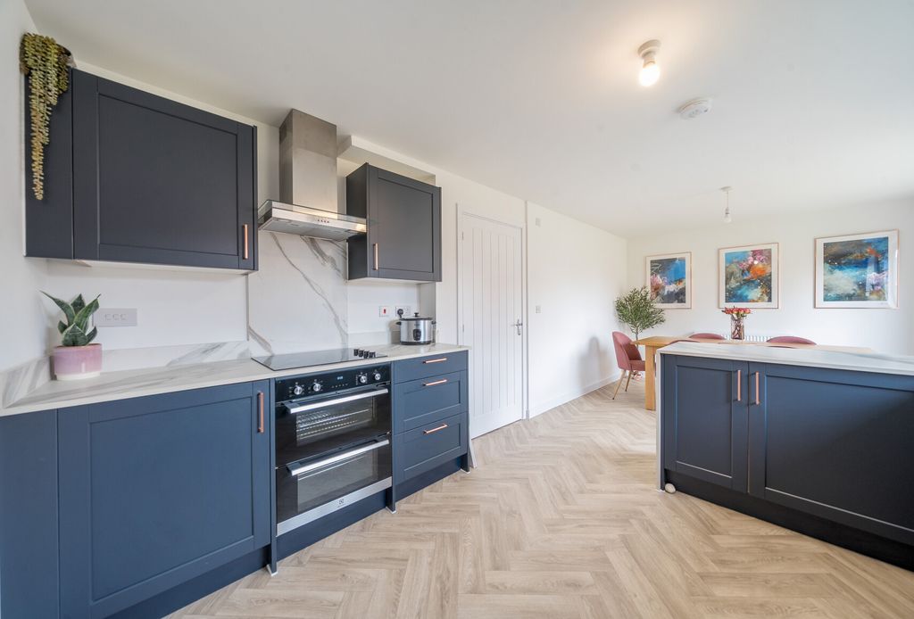 Property photo 3 of 18 1345622-13-68B075...