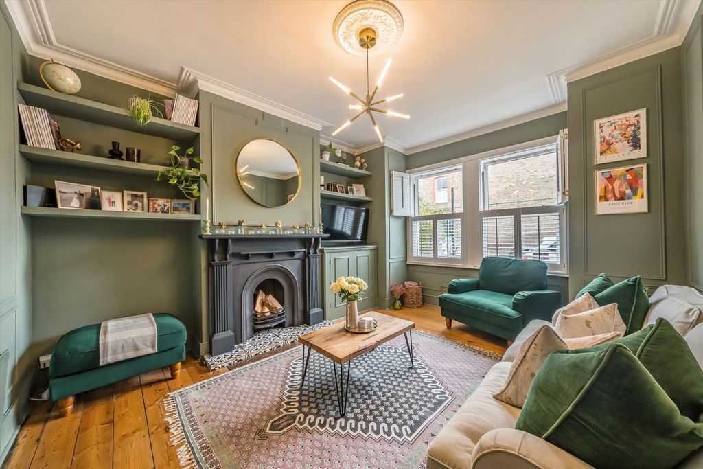 Property photo 2 of 7