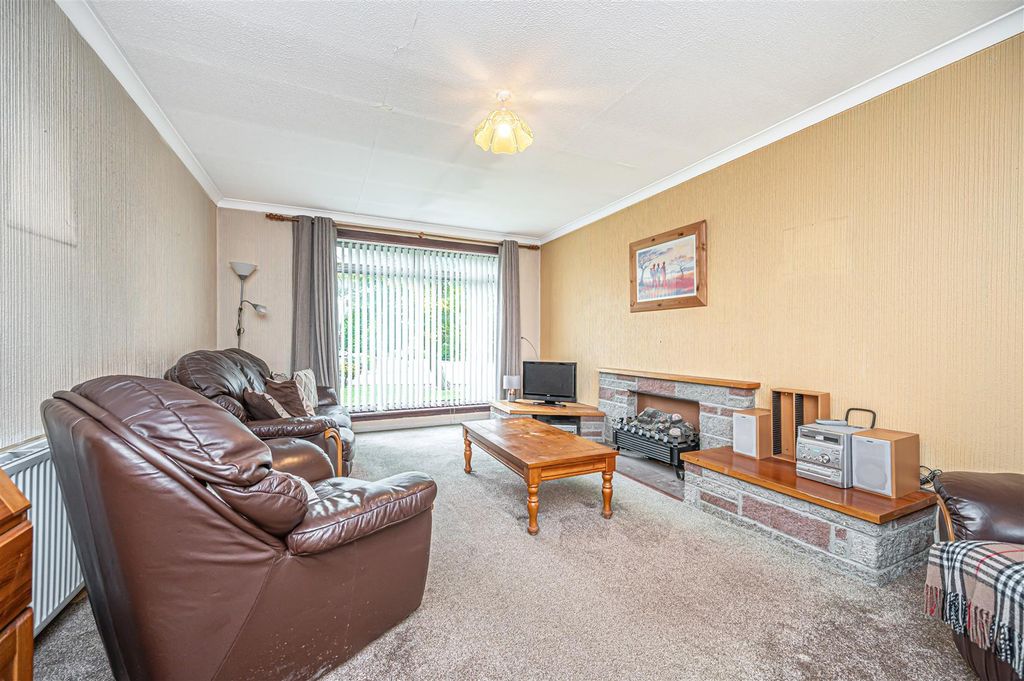 Property photo 3 of 20 Untitled (4 Of 1).Jpg