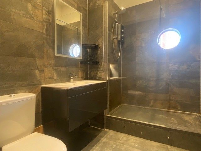 Property photo 1 of 5 Bathroom