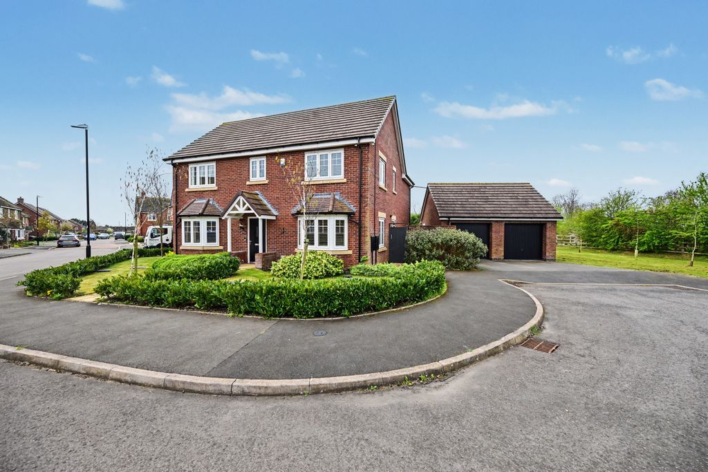 Property photo 1 of 25