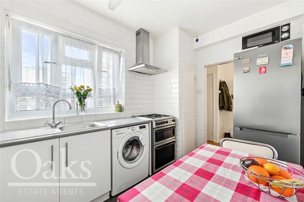 Property photo 3 of 8 Picture No. 05