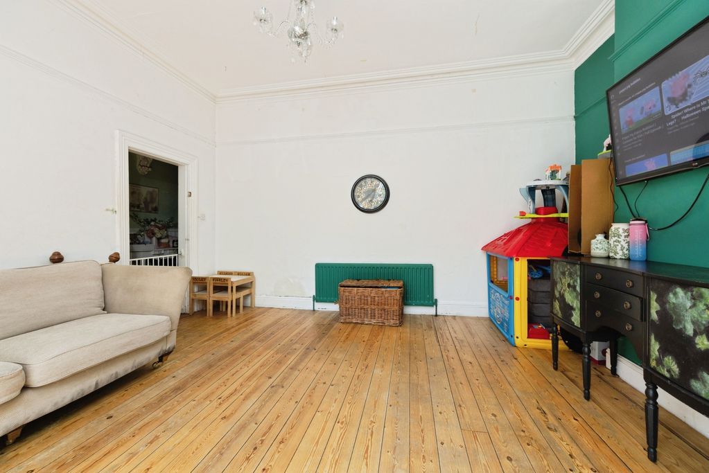 Property photo 3 of 12 Photo 3