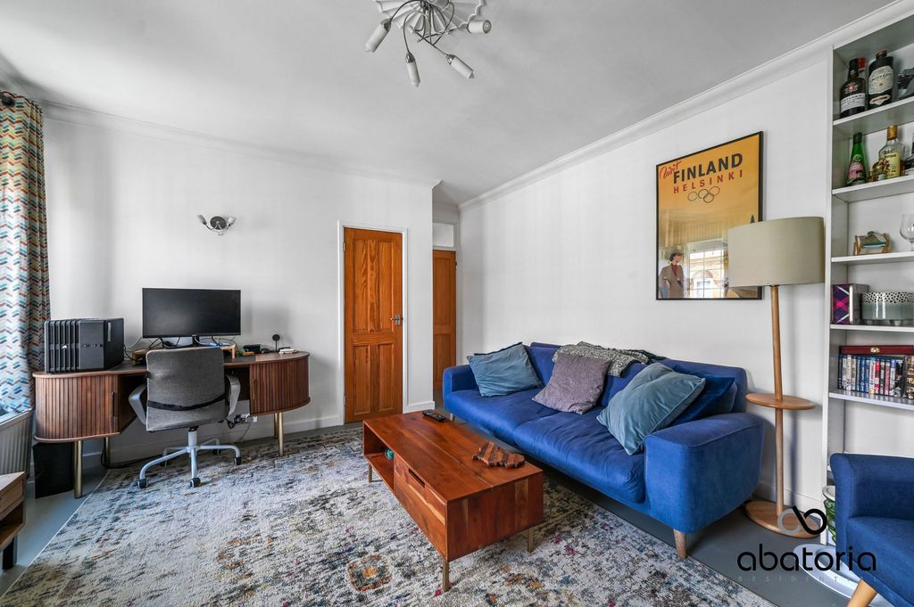 Property photo 3 of 10