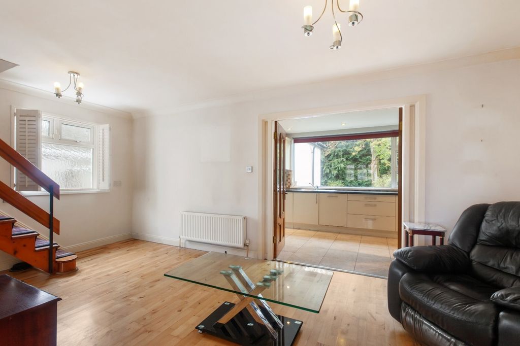 Property photo 3 of 18 Picture No. 13