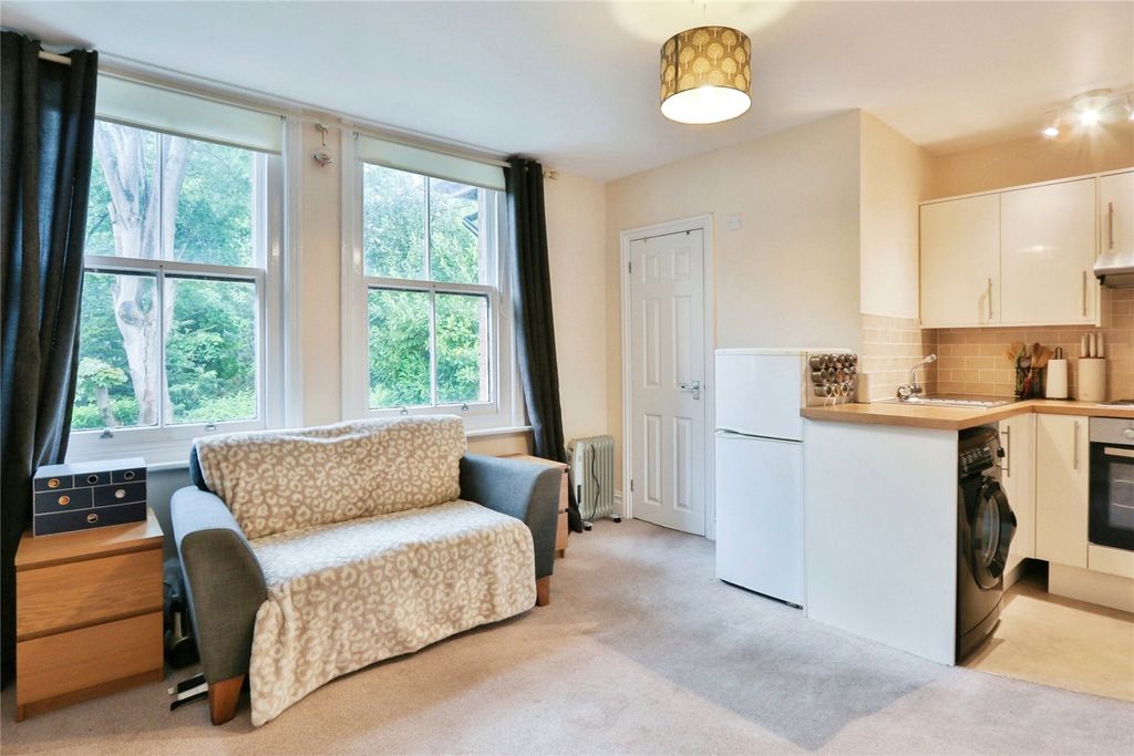 Property photo 2 of 15 Picture No. 03