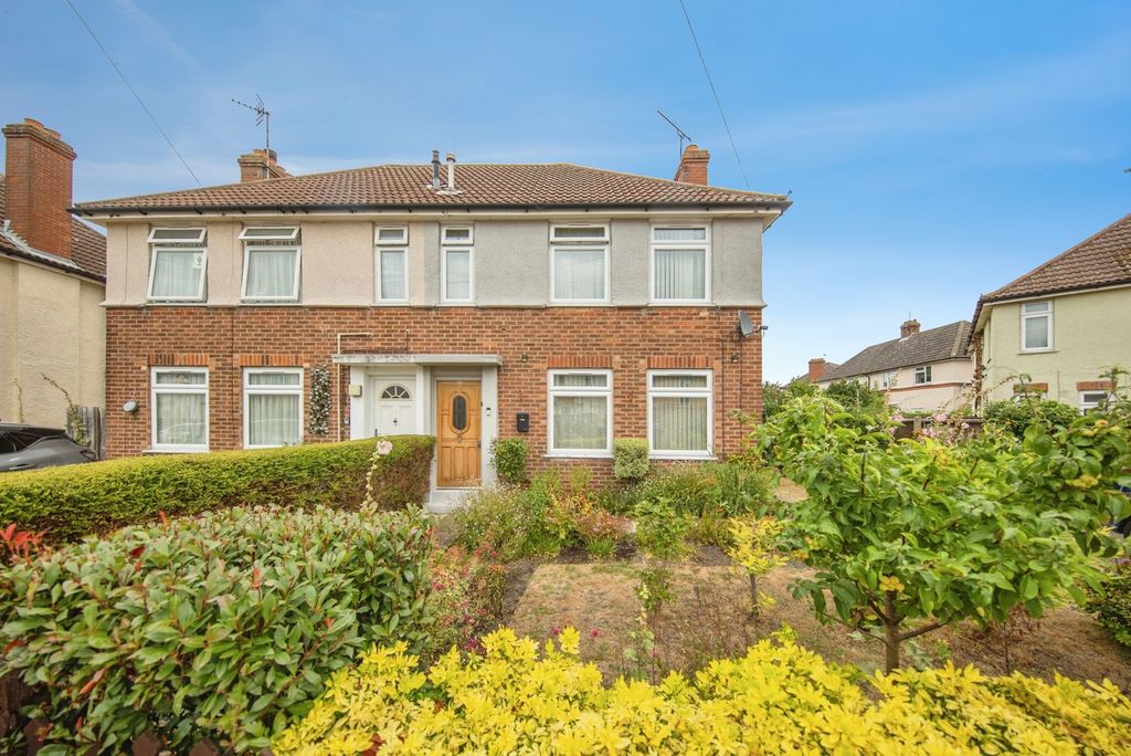 Property photo 1 of 18 Pbox-Img.Jpg