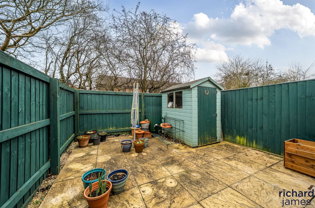 Property photo 2 of 12 A63cd41B9Ab247Cf89Fdf9Cb9d5Ccbb3