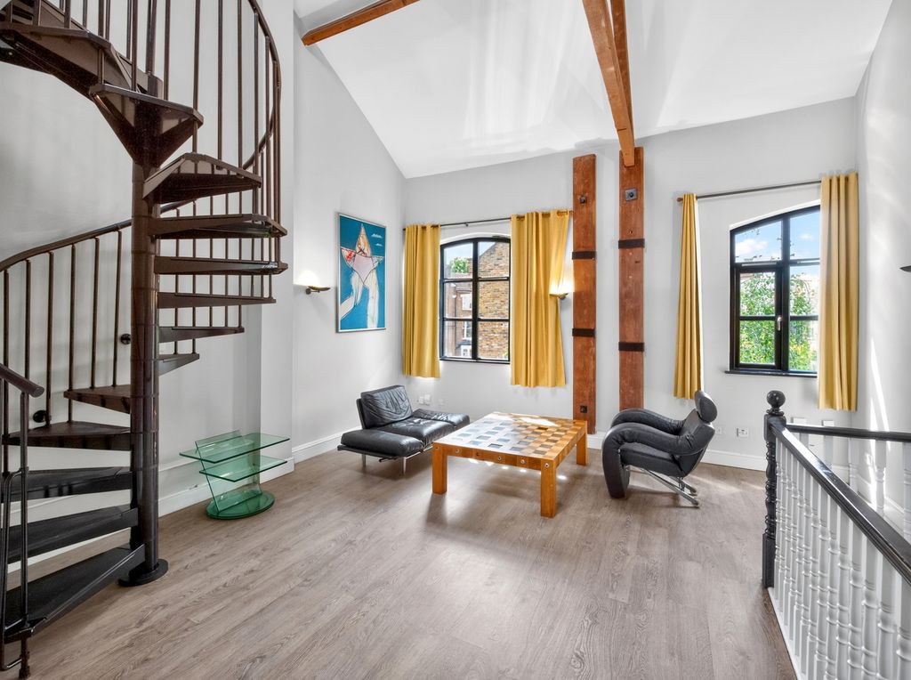 Property photo 1 of 19 Reception Room