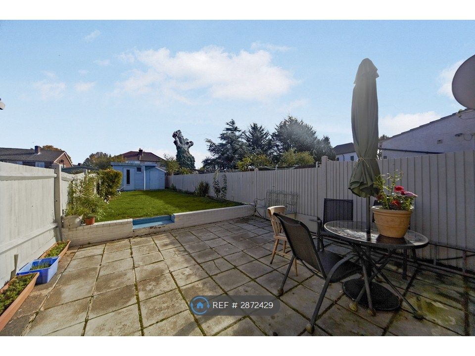 Property photo 3 of 13 Garden