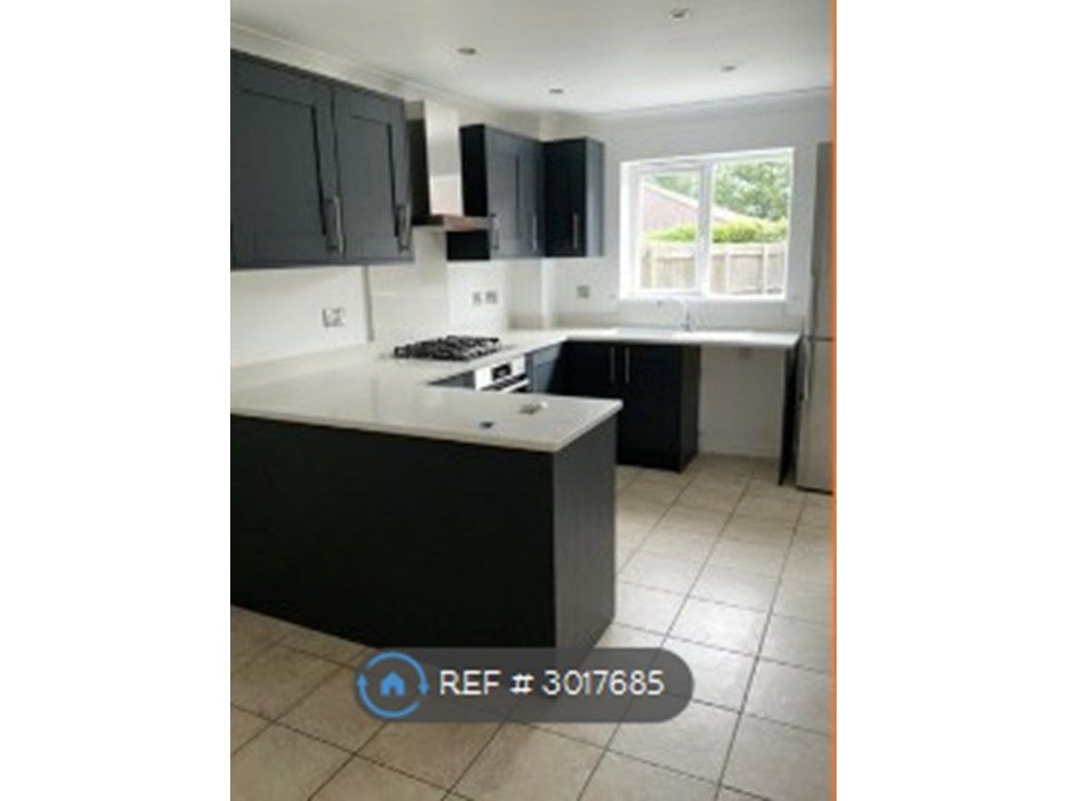 Property photo 1 of 15 Kitchen