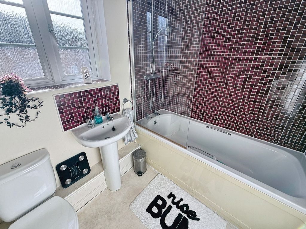 Additional image 6 of 2 bed flat for saleMarconi Drive, Highbridge TA9
