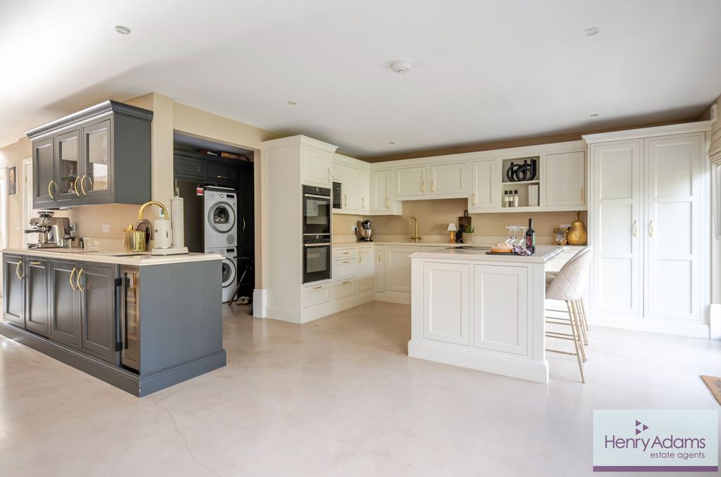 Additional image 7 of 5 bed detached house for saleRamsdean Road, Petersfield GU32