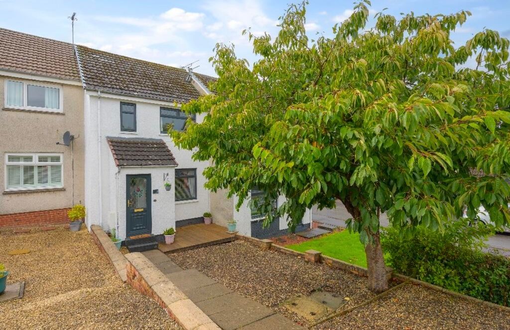 Property photo 1 of 18