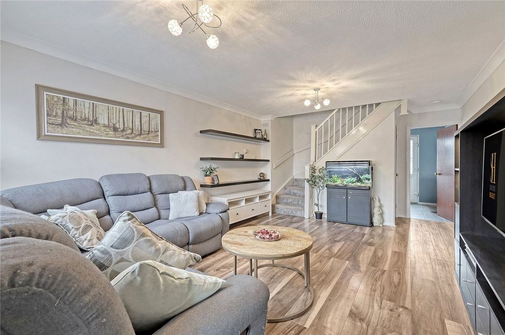 Property photo 3 of 8 Picture No. 10