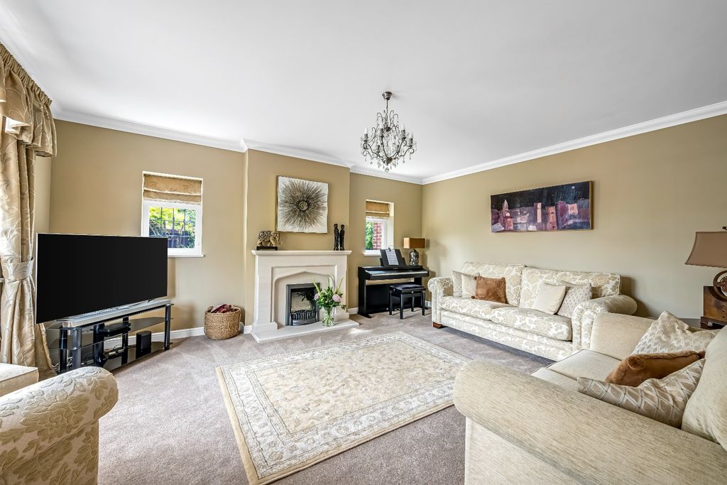 Property photo 3 of 43 4043697