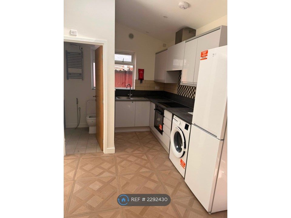 Property photo 2 of 3